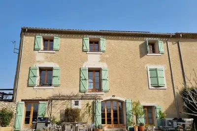 Image de Stunning barn conversion with pool in Southern France