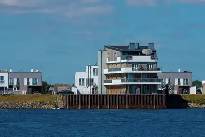 Image de Dog-friendly Baltic Sea vacation apartment with a wonderful view of the harbor basin