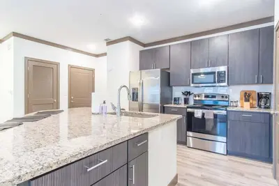 Image de Boulevard Stays Charming 2br Retreat Pool, Parking, Gym