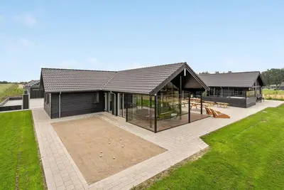 Image de Belle maison à Spøttrup avec sauna