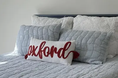 Image de Oxford Townhouse Minutes from campus!