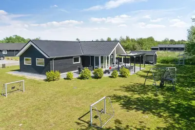 Image de Belle maison à Idestrup avec sauna