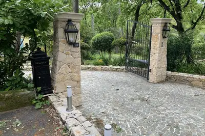 Image de Villa familiale - 10 min a pied du village - Domaine privé sécurisé