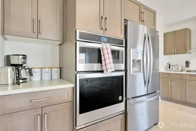 Image de Sleeps 10 | 22min to Niagara | Pool table