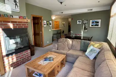 Image de Quiet Top Floor Condo w/ Views. Walk to Dillon Marina & Amphitheater