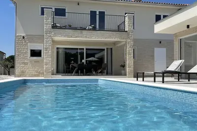 Image de Villa Istra Panorama Ii -New with large heated private pool
