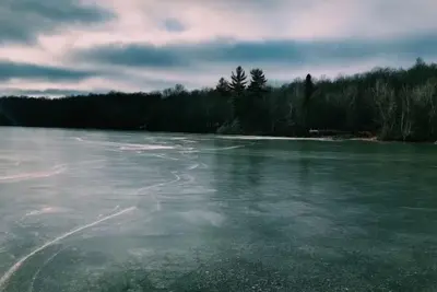 Image de Lakefront Cabin on a Private Lake - only a 0. 5 mile from the snowmobile trials!