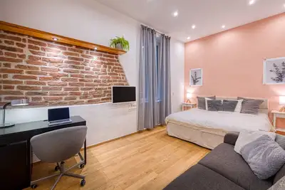Image de Quiet Apt. Top Central Location