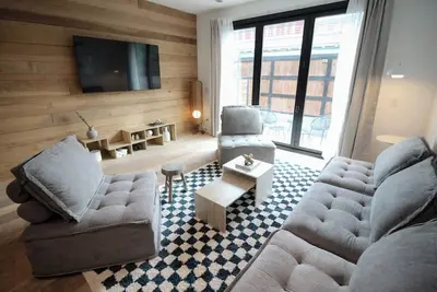 Image de Luxury Townhome 13 | Free Park | Hosted StayRafa