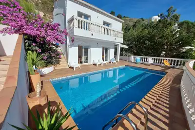 Image de Très belle villa avec vue sur une des plus belle baie de L'Escala