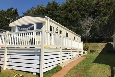 Image de Family Caravan 5* Shorefield Park Free Wifi & Passes sleeps 6 with Decking