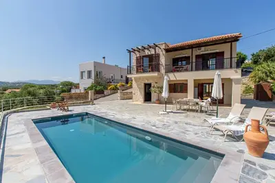 Private pool - Wonderful View - Quiet - Bbq