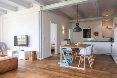 Image de Holiday apartment in a listed building directly on the dyke (Whg. 2)