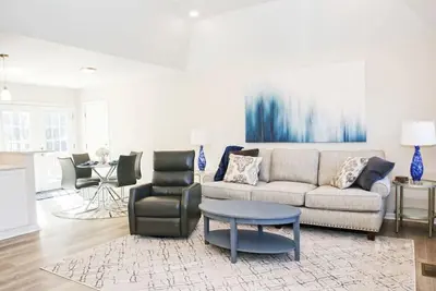 Image de Spacious 3 Br Home 2 Minutes to Lake Norman