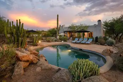 Image de Escape the Ordinary-Private Chip & Putt course, 10+ Indoor/Outdoor Games