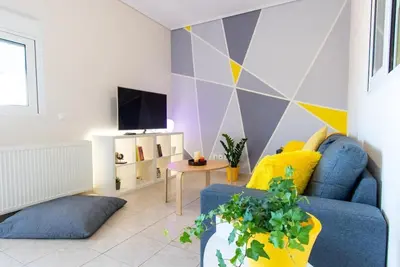 Image de YelaYellow House Near to Airport, Rafina Port, Metropolitan Expo