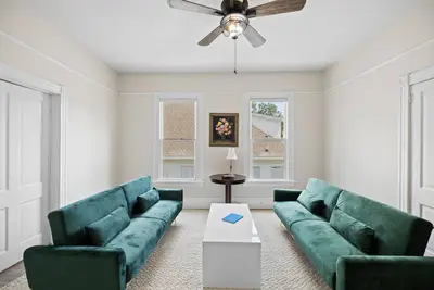 Image de Historic Home in Oakleigh, Sleeps 10, Mardi Gras