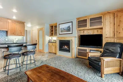 Image de Pet Friendly Riverfront Condo, Downtown Bend
