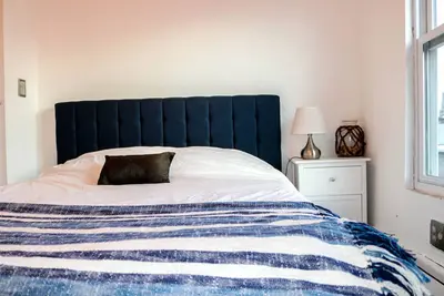 Cozy & Spacious Duplex w/ patio