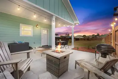 Image de Cozy cottage near beach - Pet Friendly with large fenced yard