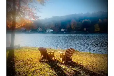 Image de Sunset Oasis At Page Lake