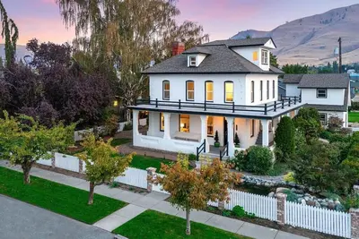 Image de The Chelan Chateau 1 blk to lake/shops/food/wine/private sauna/media & game room