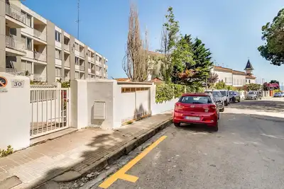 Appartement avec terrasse sur la plage 10min train