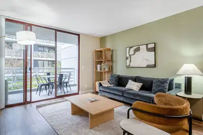 Image de Charming Cupertino 2br w/ Gym, Pool & W/D, nr tech HQs, by Blueground