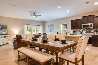 Image de Retreat to Florida Street |New Build on Fleming Island |Pet Friendly |Fenced |King Ensuite |2 Queens