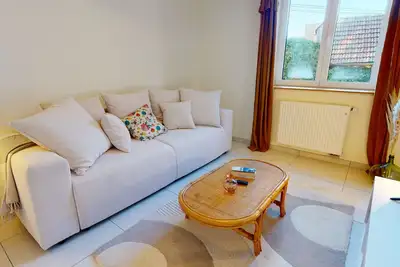 Image de le tilleul de la vallée noble 1  gite 4 personne