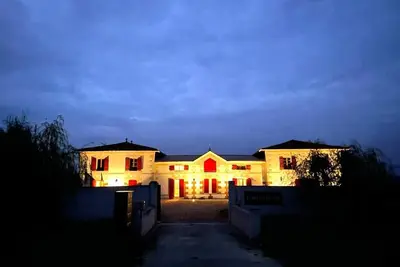 Image de Magnifique domaine 12Ha, 23 chambres