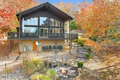 Image de Kindred Hollow - Lake & Mountain Views