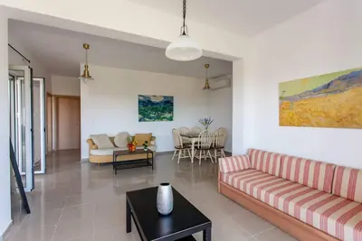 Image de Hillside Seaview Apatment : A Cozy Home w/pool and seaview