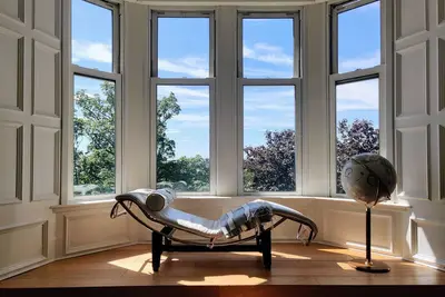 Image de Gorgeous Views from an Elegant Apartment in Bruntsfield