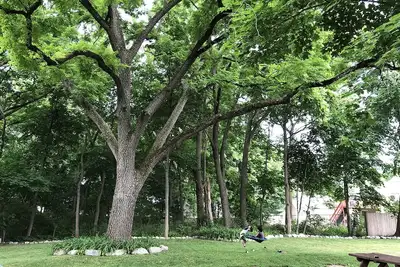 Image de Large, Comfortable & Conveniently located Home