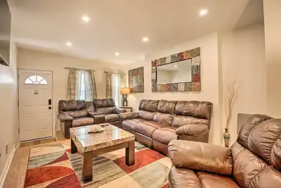 Baltimore Townhome Near Oriole Park w/ A/C!