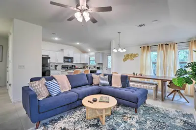 Image de Modern Granite Shoals Retreat w/ Fire Pit!