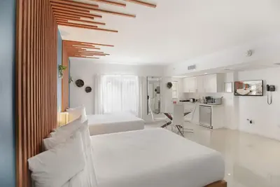 Image de New Listing! Belleza South Beach Double Studio (sleeps 4)