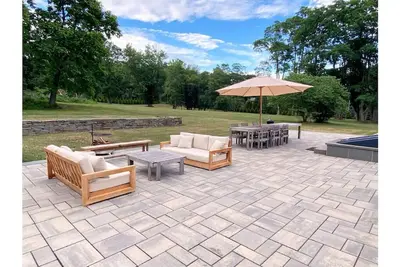 Image de Renovated Modern Farmhouse Near Woods and Beach