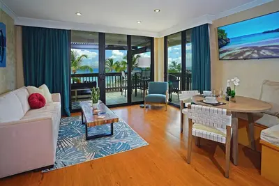 Gorgeous Corner Unit on Sapphire