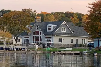 Image de Runyan Lake House / 4 Private Suites - Sleeps 13