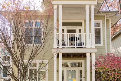 Image de Sweet Inn Coach House near beautiful beach on Lake Michigan in Beachwalk