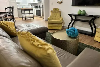 Image de A One Level, 4br Delite Amazing Great Room