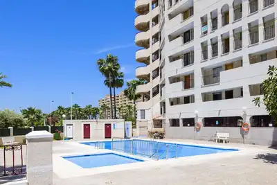 Image de Joli appartement pour 5 personnes avec Wifi, piscine, Tv, terrasse et parking