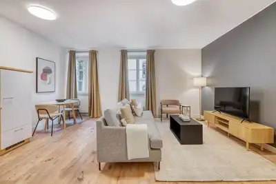 Image de Renovated Grund 1br nr bus station, by Blueground
