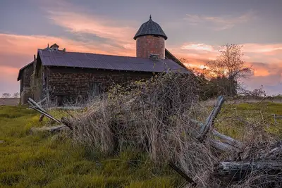 Image de Private farmhouse w/claw foot tubs, firepit and walking trails