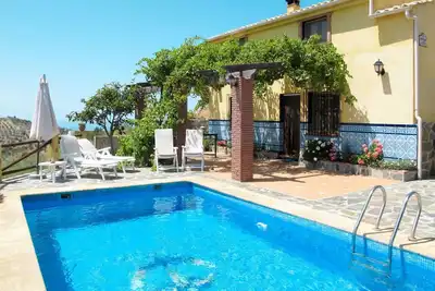 Image de Maison de vacances privée avec piscine privée, climatisation, Wifi, Tv, terrasse, parking