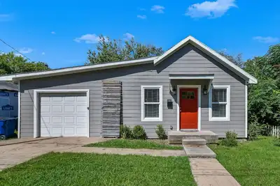 Image de Florence Getaway by Historic Downtown McKinney - 3br/2ba