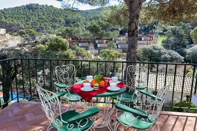 Image de Agréable appartement pour 4 personnes avec Wifi, Tv, balcon et parking