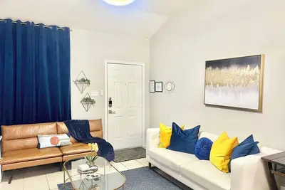 Image de Modern stay near At&T stadium & all entertainments.